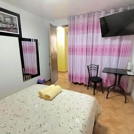 Close To Airport - Free One Time Pickup - A Y J Familia Lima Zewnętrze zdjęcie